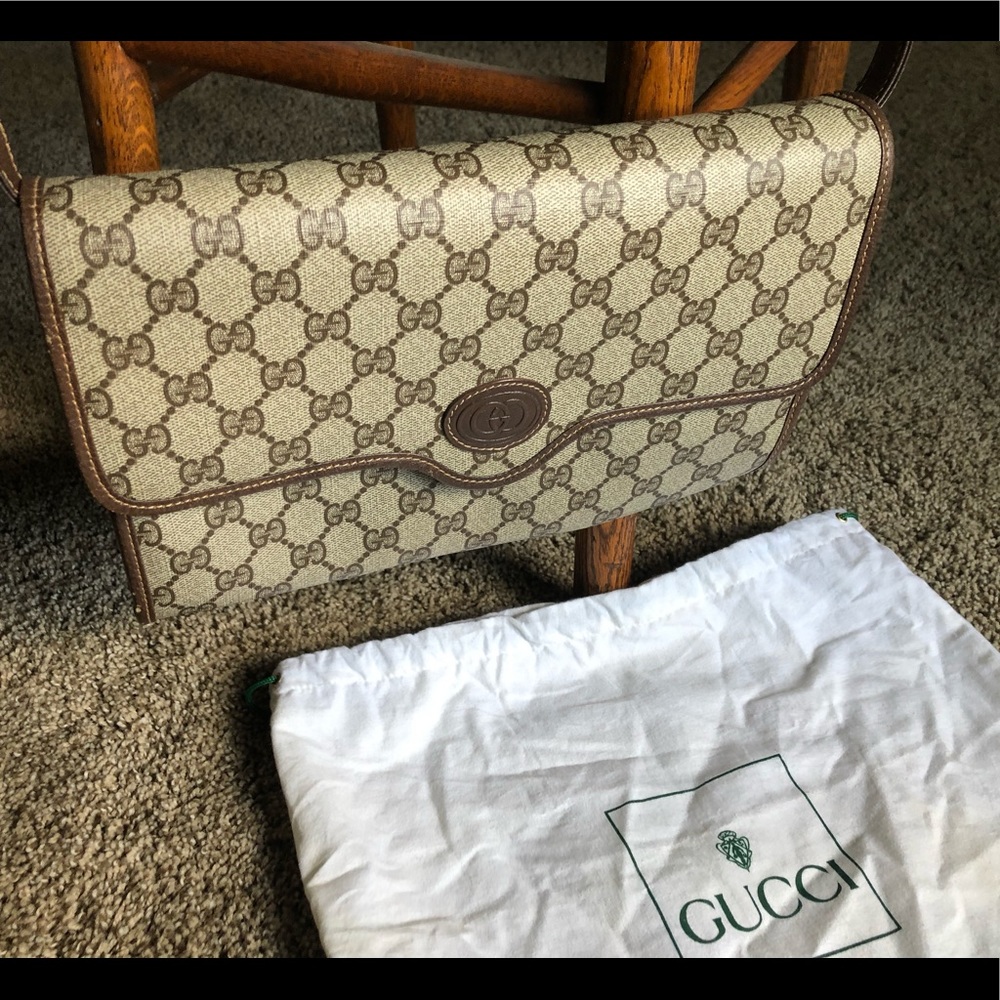 Vintage Gucci clutch crossbody, monogram